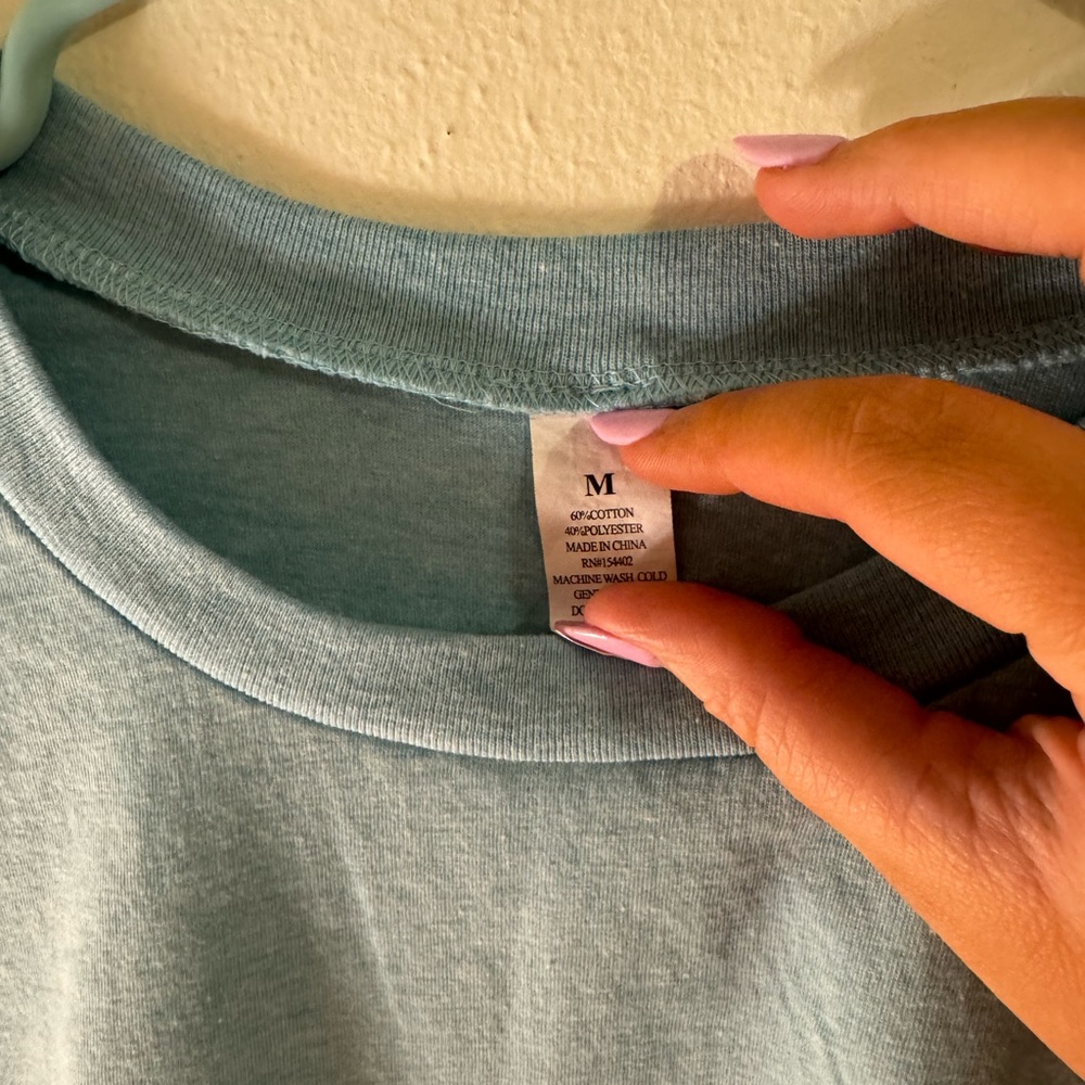 Basic cropped tshirt - Picture 3 of 3